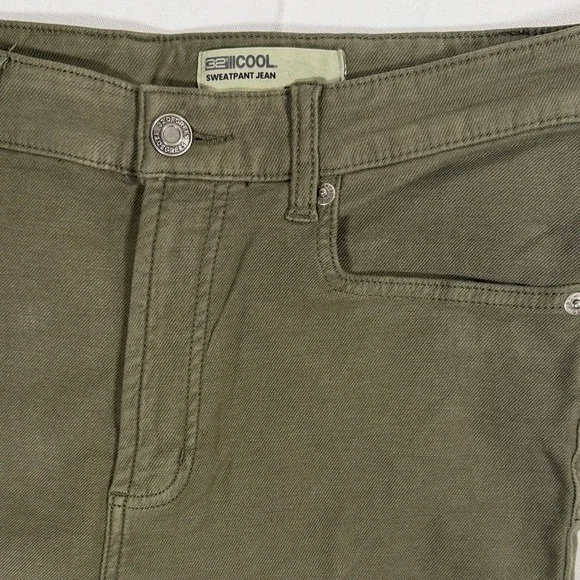 32 Degrees Cool Womens Sweatpant Jeans Olive Green High Rise Straight Leg Size 8 - Picture 2 of 7
